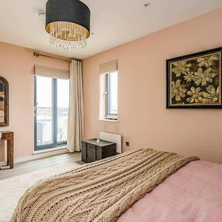 Easystay Bath Road Слау Екстер'єр фото