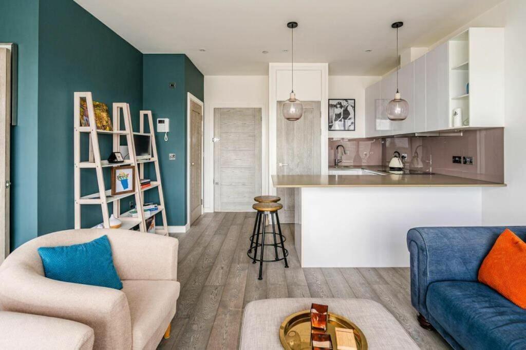 Easystay Bath Road Слау Екстер'єр фото